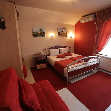 Zeneva 2* Kragujevac