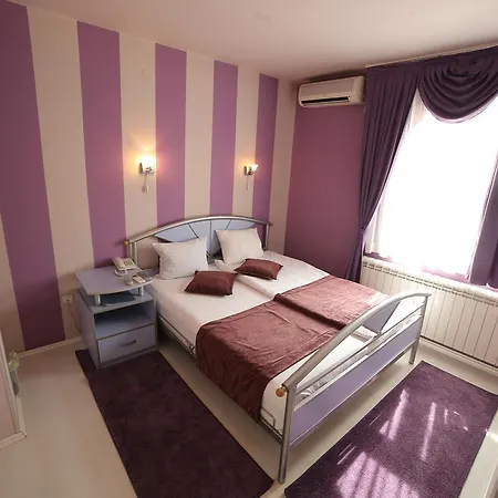 Zeneva 2* Kragujevac