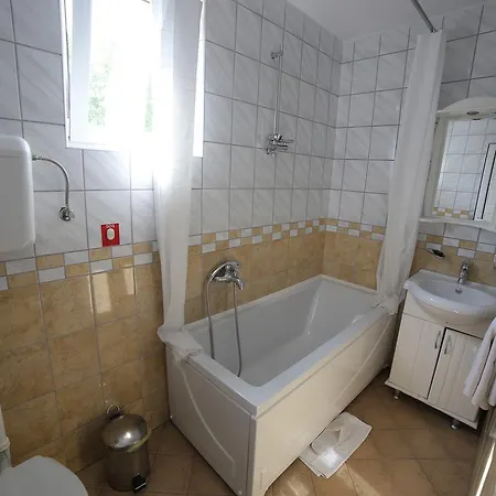 Zeneva Szálloda Kragujevac